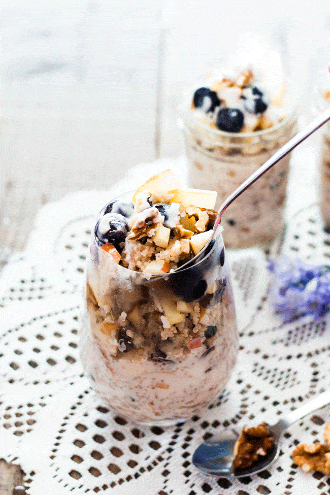 Apple and Blueberry Quinoa Breakfast Pots with Maple Yoghurt Dressing