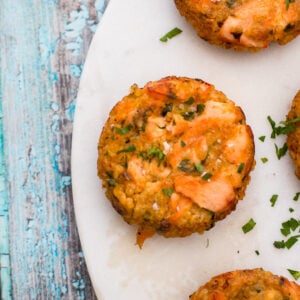 salmon quinoa burgers