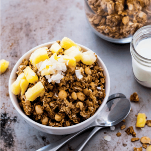 Super Easy Homemade Granola with Macadamia and Coconut Oil