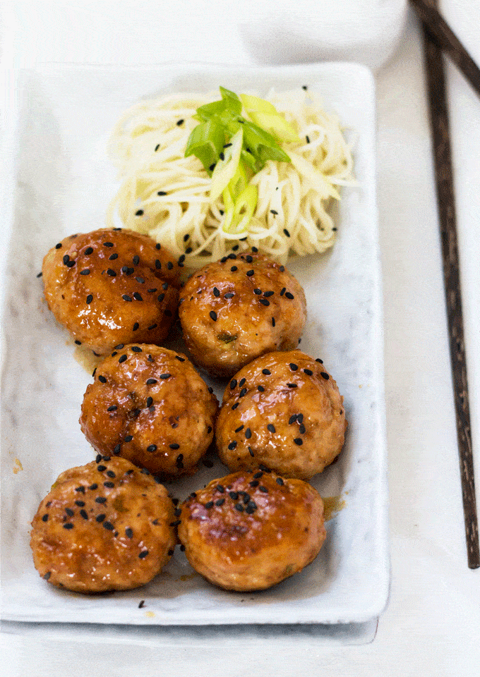 Honey Ginger and Garlic Pork Meatballs