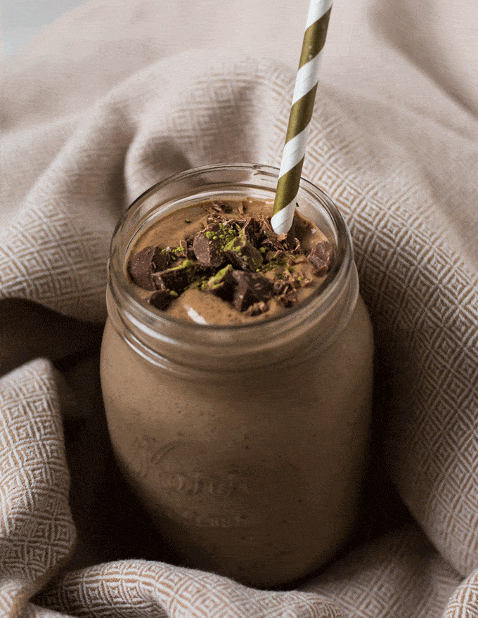 https://www.wholefoodbellies.com/wp-content/uploads/2017/01/Chocolate-Matcha-Smoothie_1_680.gif