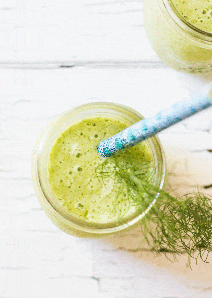 Fennel Frond and Pineapple Smoothie