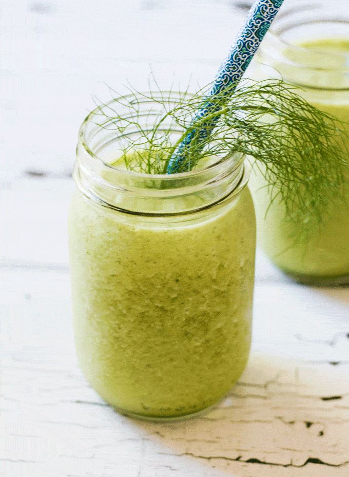 Fennel Frond and Pineapple Smoothie