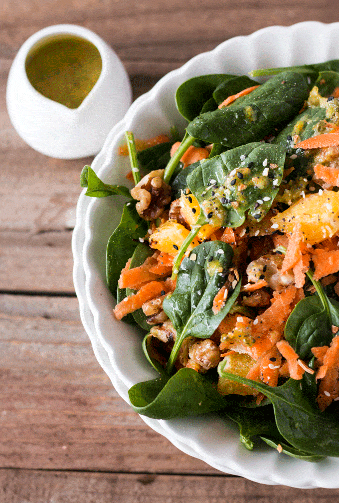 Garlicky Orange Spinach Salad