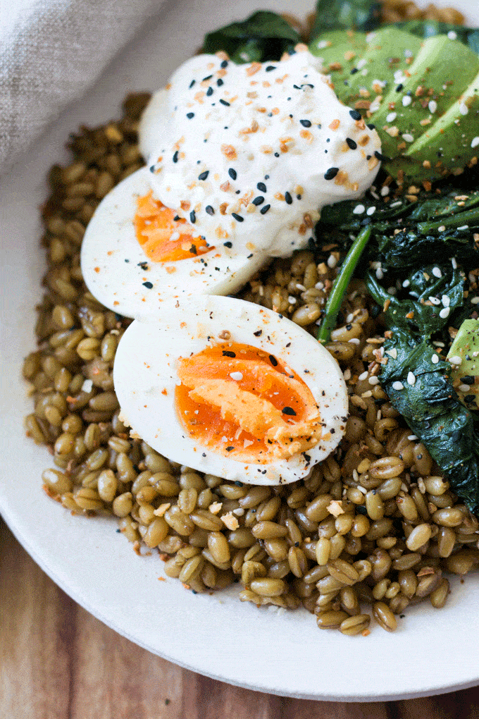 up close shot of Cumin Spiced Farro Breakfast Bowl Recipe (with instant pot instructions)