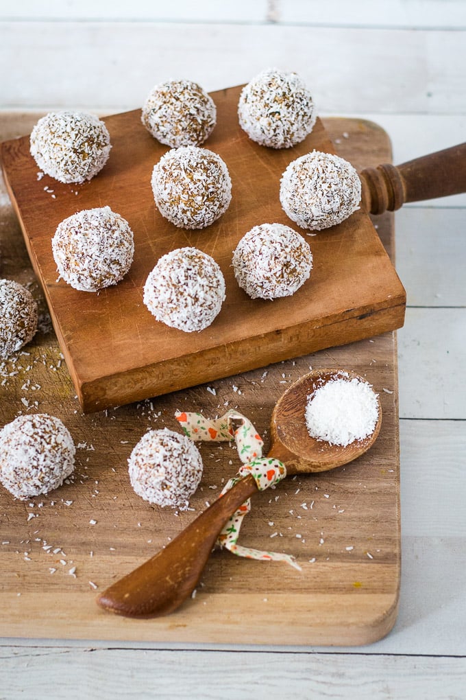 banana energy balls for hanger management